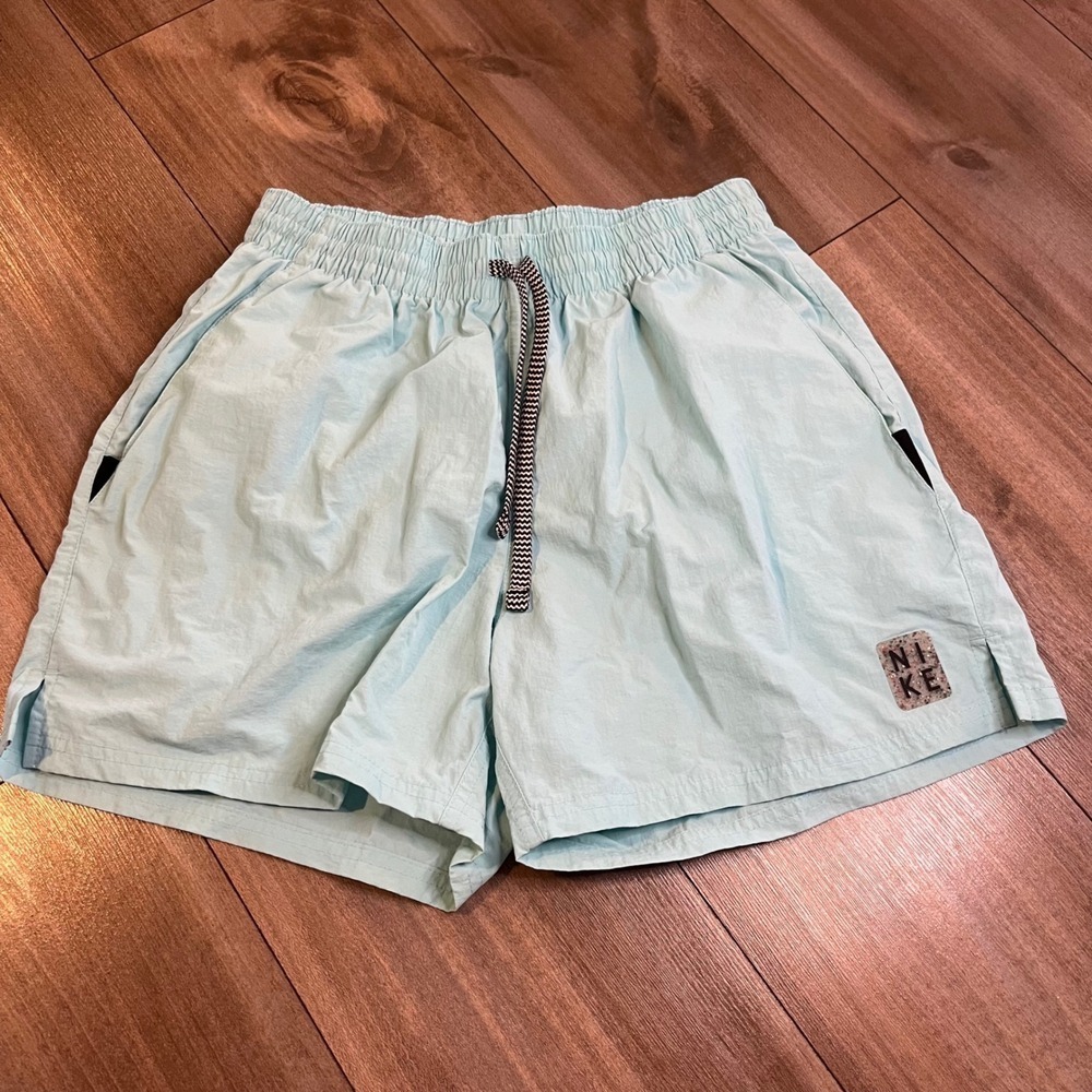 Nike Mens Shorts Medium M Light Blue Drawstring Pockets Logo Bin O-7 - Picture 1 of 5